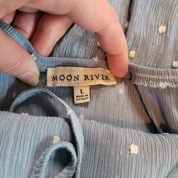 Moon River Back Cut-Out Clip Dot Tiered Midi Dress From Anthropologie - Picture 14 of 16